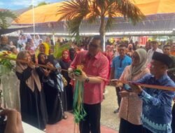 Ruang Laboratorium Komputer dan Ruang Guru SD DDI Tolai Diresmikan Pj Bupati Parigi Moutong