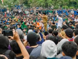 Gubernur dan Sejumlah Anleg Temui Ribuan Massa Aksi : Komitmen Tindaklanjut Soal Tambang Ilegal di Sulteng