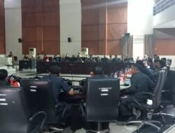 Bupati Parigi Moutong Sampaikan Penjelasan Raperda Perubahan APBD 2025 dalam Rapat Paripurna DPRD