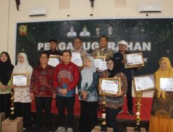 Pemkab Parigi Moutong Anugerahkan Penghargaan Lomba Inovasi Pelayanan Publik 2025