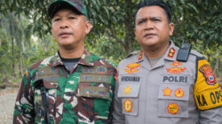 Sinergi TNI–Polri Kompak Kerahkan Pasukan, Kolaborasi Pasukan Yon-TP dan Sabhara Diterjunkan Atas Karhutla Parigi Moutong