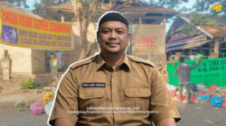 Kurangnya Kesadaran Sebabkan Sampah Berserakan Depan TPS Pasar Sentral Parigi, DLH Himbau Semua Pihak Tertib Buang di Bak Kontainer