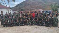 Bupati Erwin Burase Kembali Turun Lapangan Pantau Penanganan Karhutla di Desa Avolua