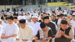 Sholat Id di Halaman Kantor Bupati Parigi Moutong, Serukan Kepedulian pada Anak Yatim