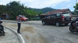 Tumpahan Solar di Jalur Kebun Kopi Picu Risiko Kecelakaan, Satlantas Parigi Moutong Lakukan Penanganan Cepat