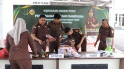 Wabup Poso Hadiri Pemusnahan Barang Rampasan Berkekuatan Hukum Tetap di Kejari Poso