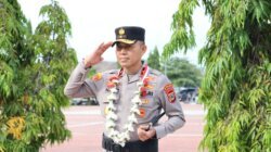 Polda Sulteng Sambut Kapolda Baru dengan Tradisi Jajar Hormat dan Adat Kaili