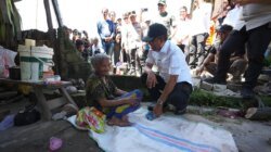 Sumber Air Tertutup Longsor, Pemprov Sulteng Salurkan 550 Tenda dan 650 Paket Sembako untuk Warga Terdampak Gempa di Sigi