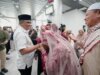 Gubernur Anwar Hafid Sambut Kepulangan Jamaah Haji Sulteng, Haru Keluarga Pecah di Bandara Mutiara SIS Al-Jufri