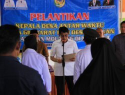 Bupati Parigi Moutong Lantik Dua Kepala Desa Antarwaktu, Dorong Penyelesaian Sengketa Lewat Mediasi