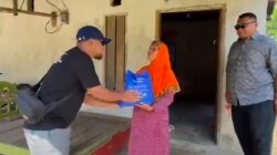 Setahun Lebih Mengetuk Pintu, Komunitas Jumat Berbagi Terus Menebar Kebaikkan Lewat Paket-Paket Sederhana