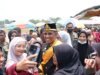 Kepedulian Lebih Utama dari Sambutan, Gubernur Tunda Pidato di Buol Serta Salurkan Ribuan Paket Sembako