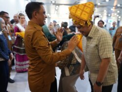 Gubernur Anwar Hafid Sambut Kapolda Sulteng Rizal Irawan di Bandara Mutiara SIS Al-Jufri