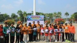 Erwin Burase Serahkan Seragam Sekolah Gratis dan Terima Bantuan Mobil Dapur Lapangan dari BPBD