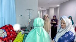 Wagub Reny Lamadjido Jenguk Korban Bentrok Anoa, Ajak Warga Jaga Perdamaian